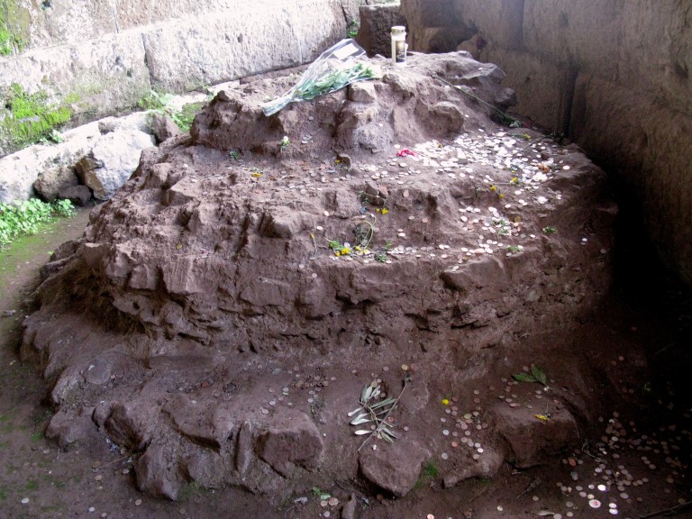 Caesar's altar mound